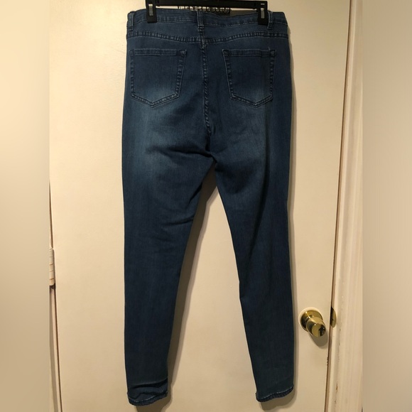 AMERICAN BAZI EUC DISTRESSED JEANS SIZE 13 - Picture 3 of 5